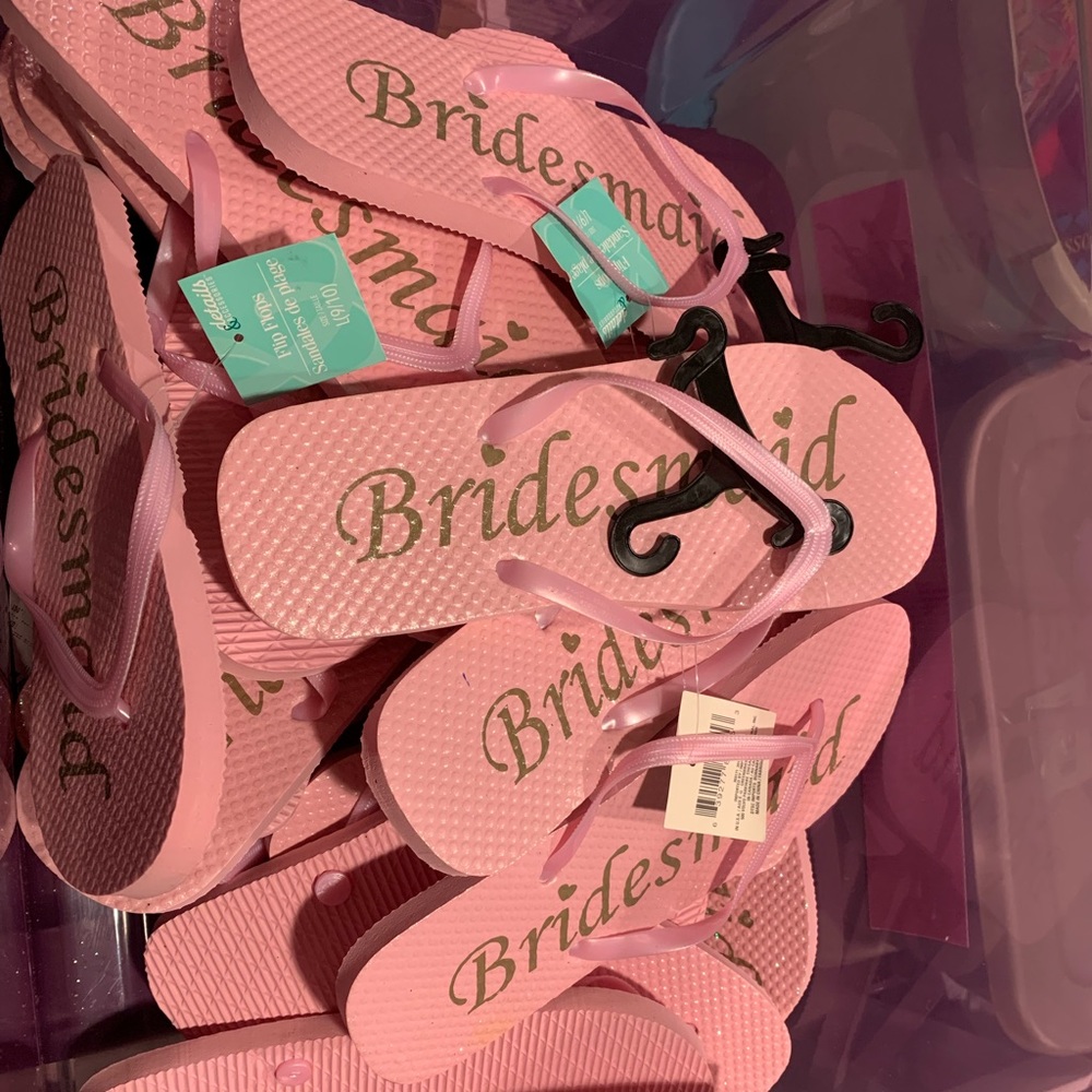 New Bridal Party Flip Flops